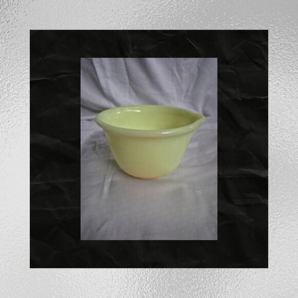 Vintage Uranium Glass Mixing Bowl - Picture 2 of 4